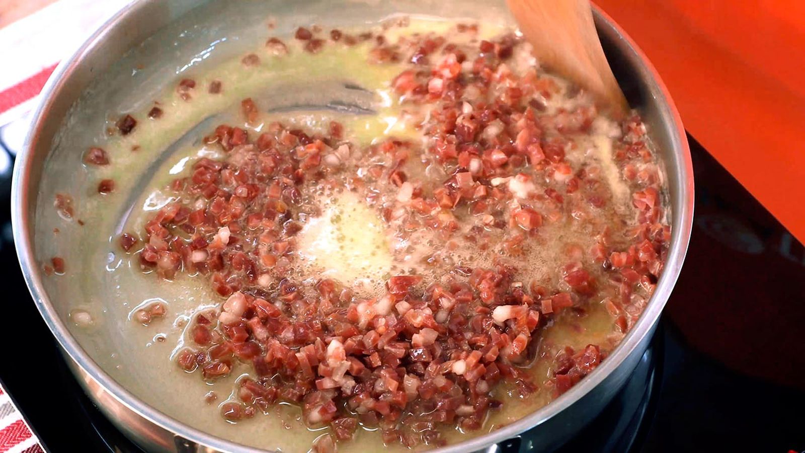 Trucos y recetas para hacer las croquetas perfectas freír el jamón Trucos y recetas para hacer las croquetas perfectas freír el jamón