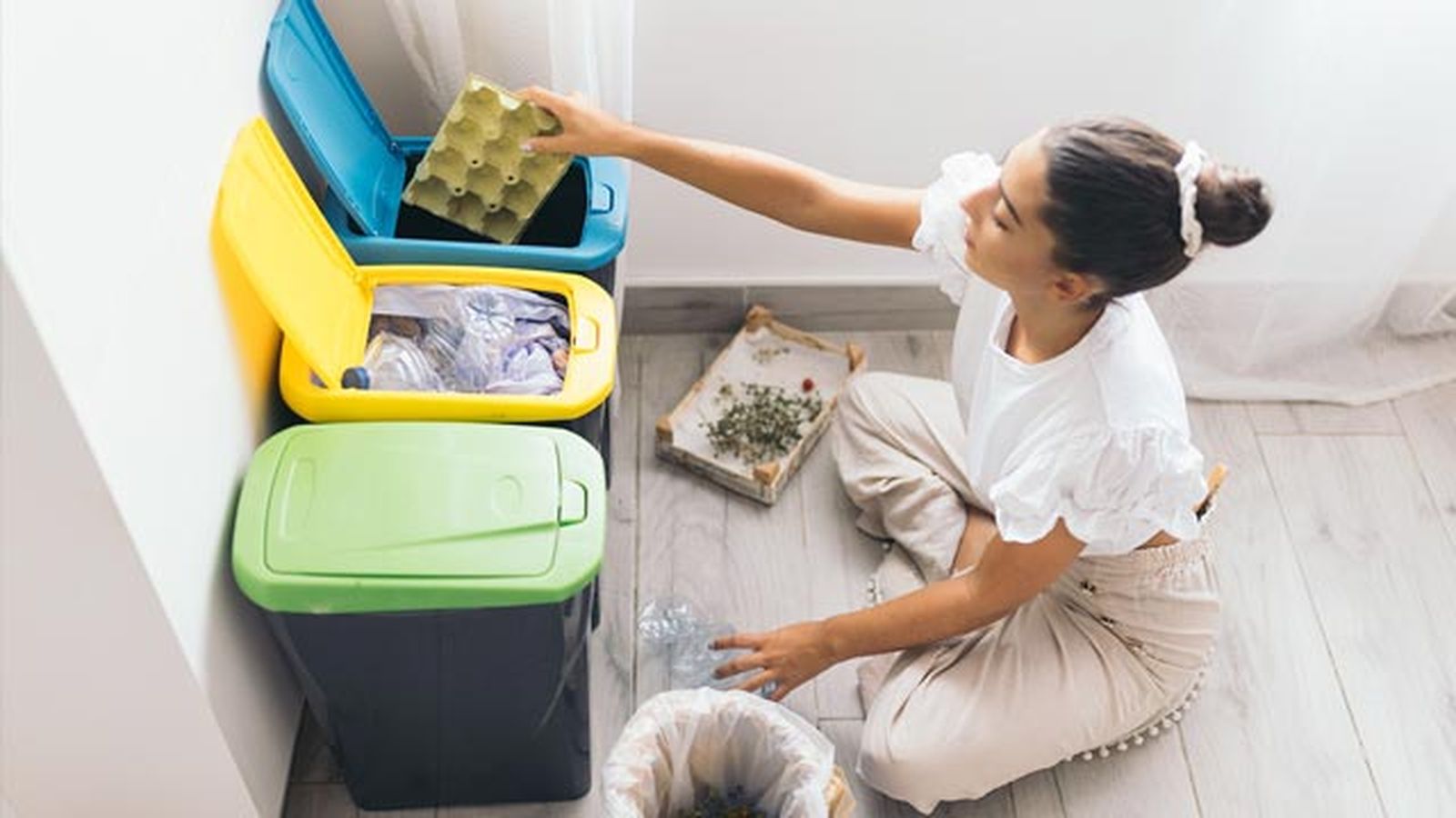 diez trucos para ordenar la cocina organizar cubos basura diez trucos para ordenar la cocina organizar cubos basura