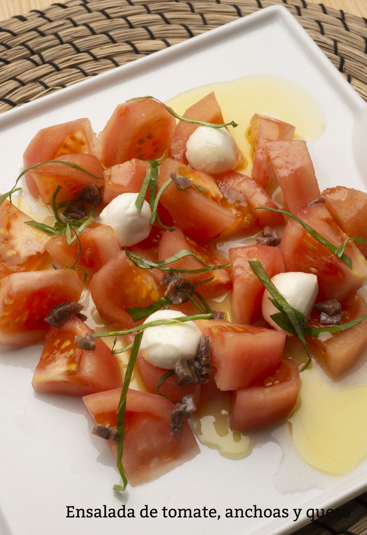 ensalada tomate vertical