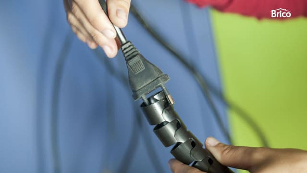 Bricomania 703 cubre cables p3