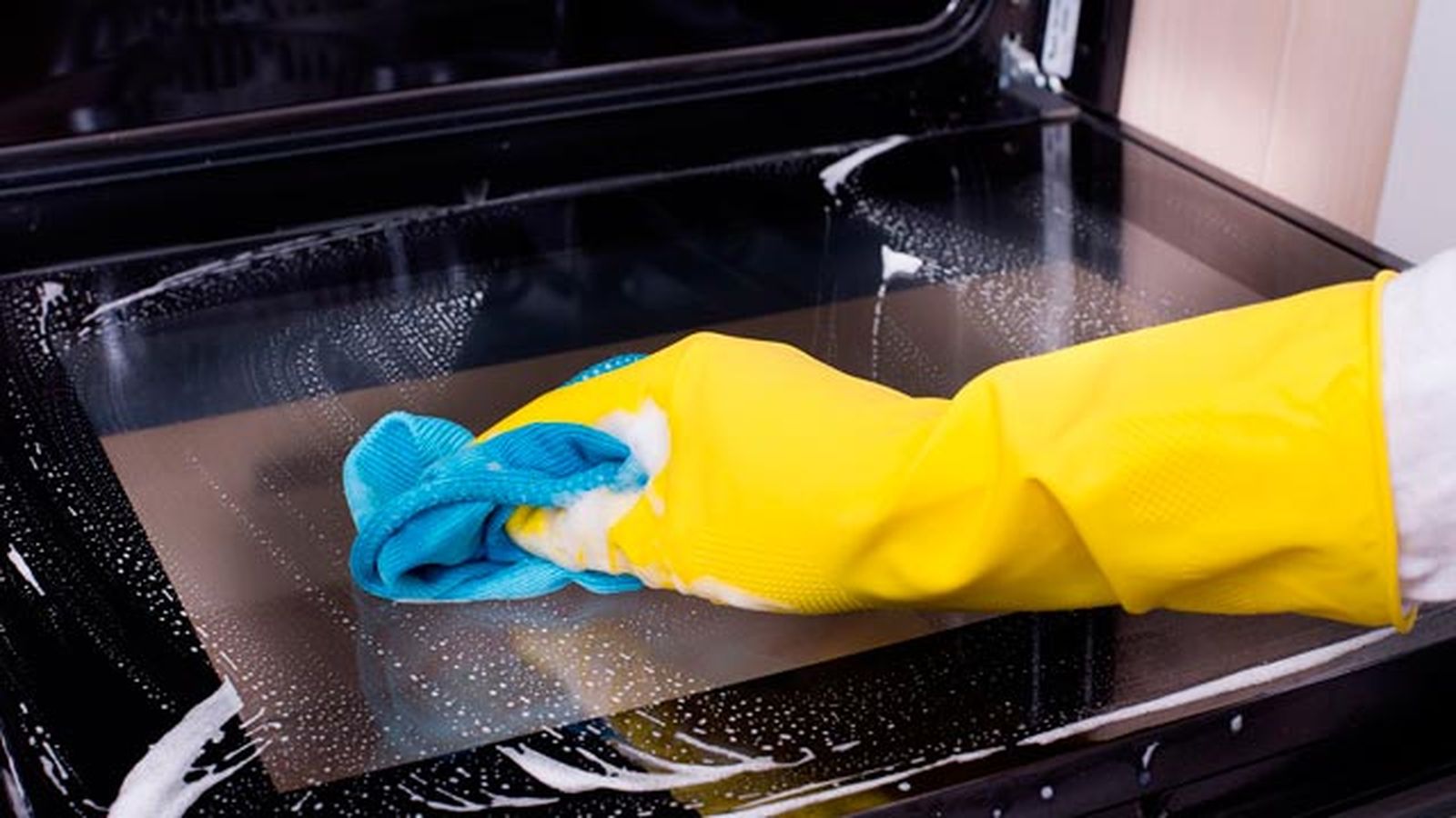 trucos para limpiar el horno