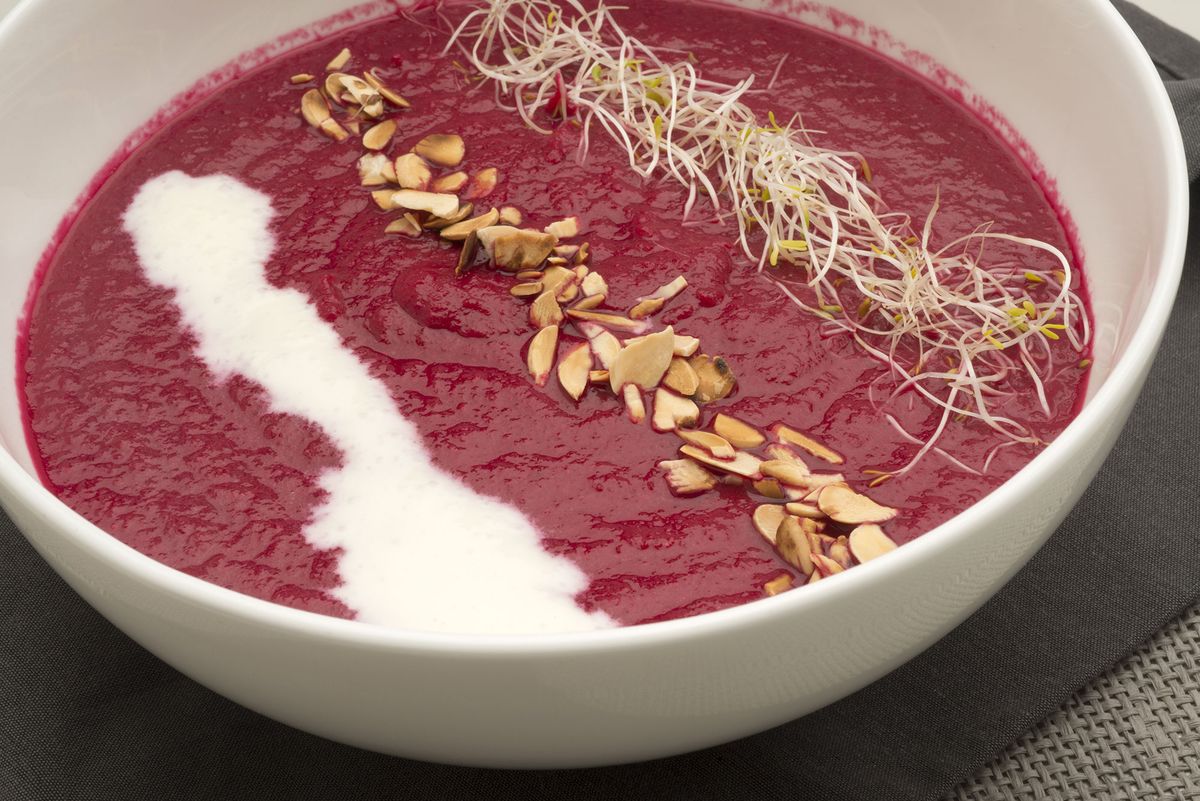 5870 1 Crema de remolacha, zanahoria y almendra (1255) xl