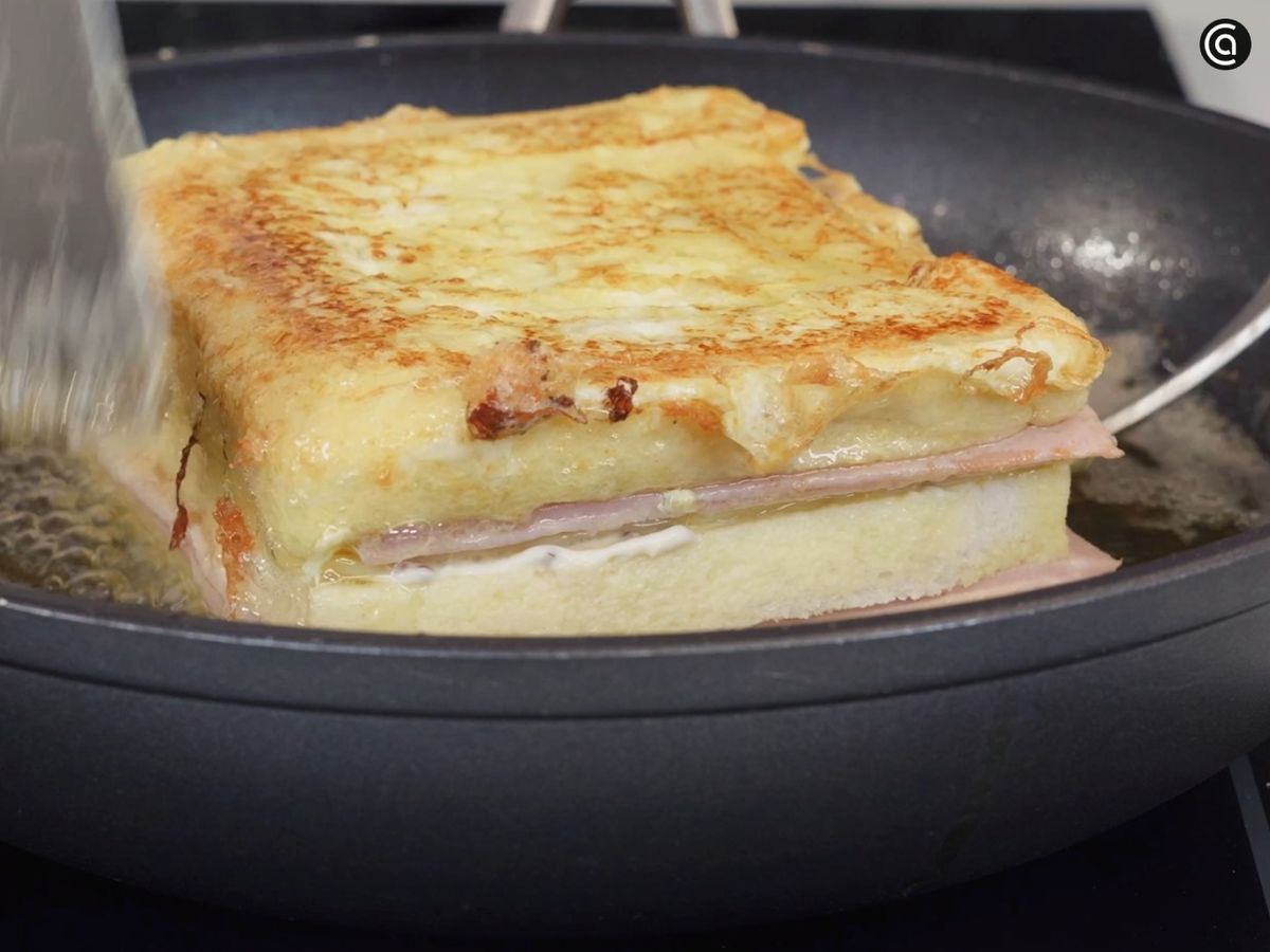 Pasamos el sandwich por la sartén
