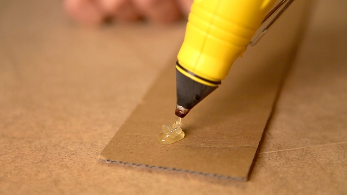 Pistola de cola caliente paso 4