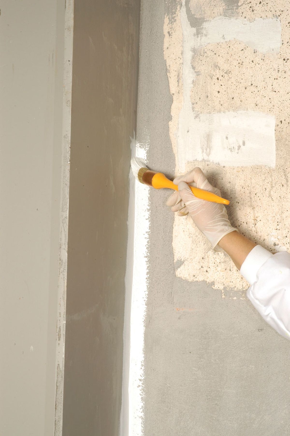 Fondo fijador para superficies difíciles paso 4