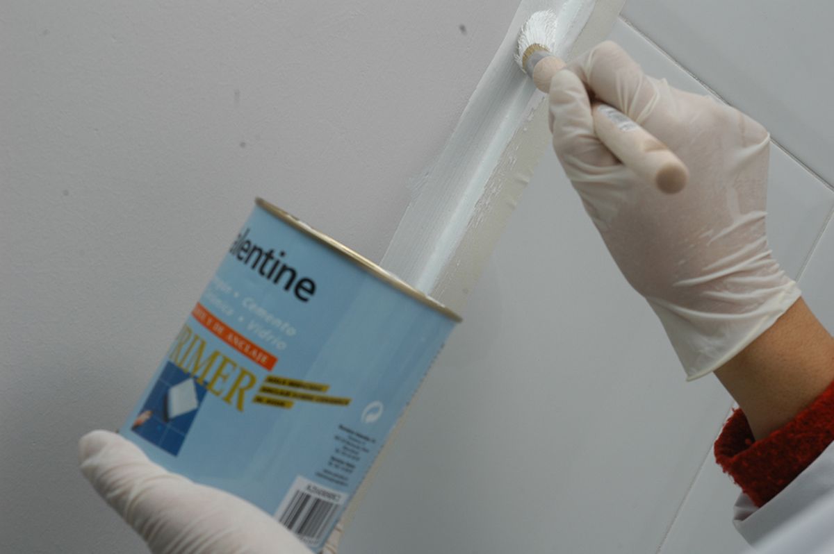 Pintar la pared del baño paso 2