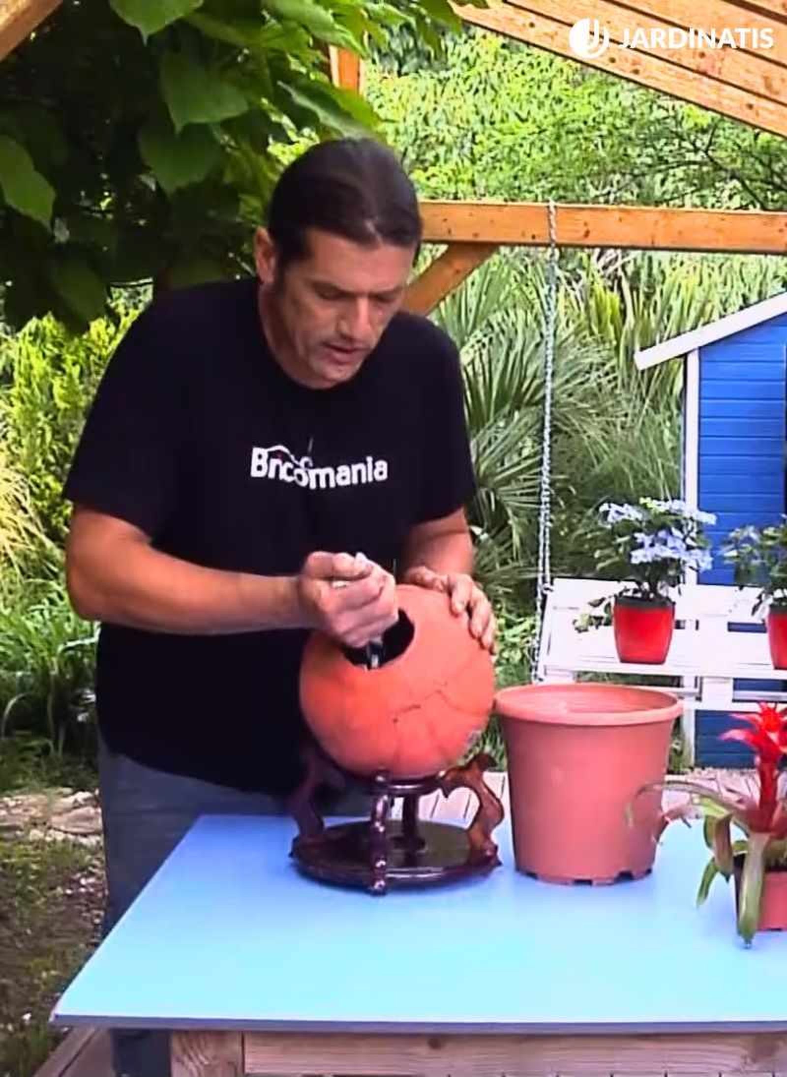 Añade gravilla en el fondo Añade gravilla en el fondo