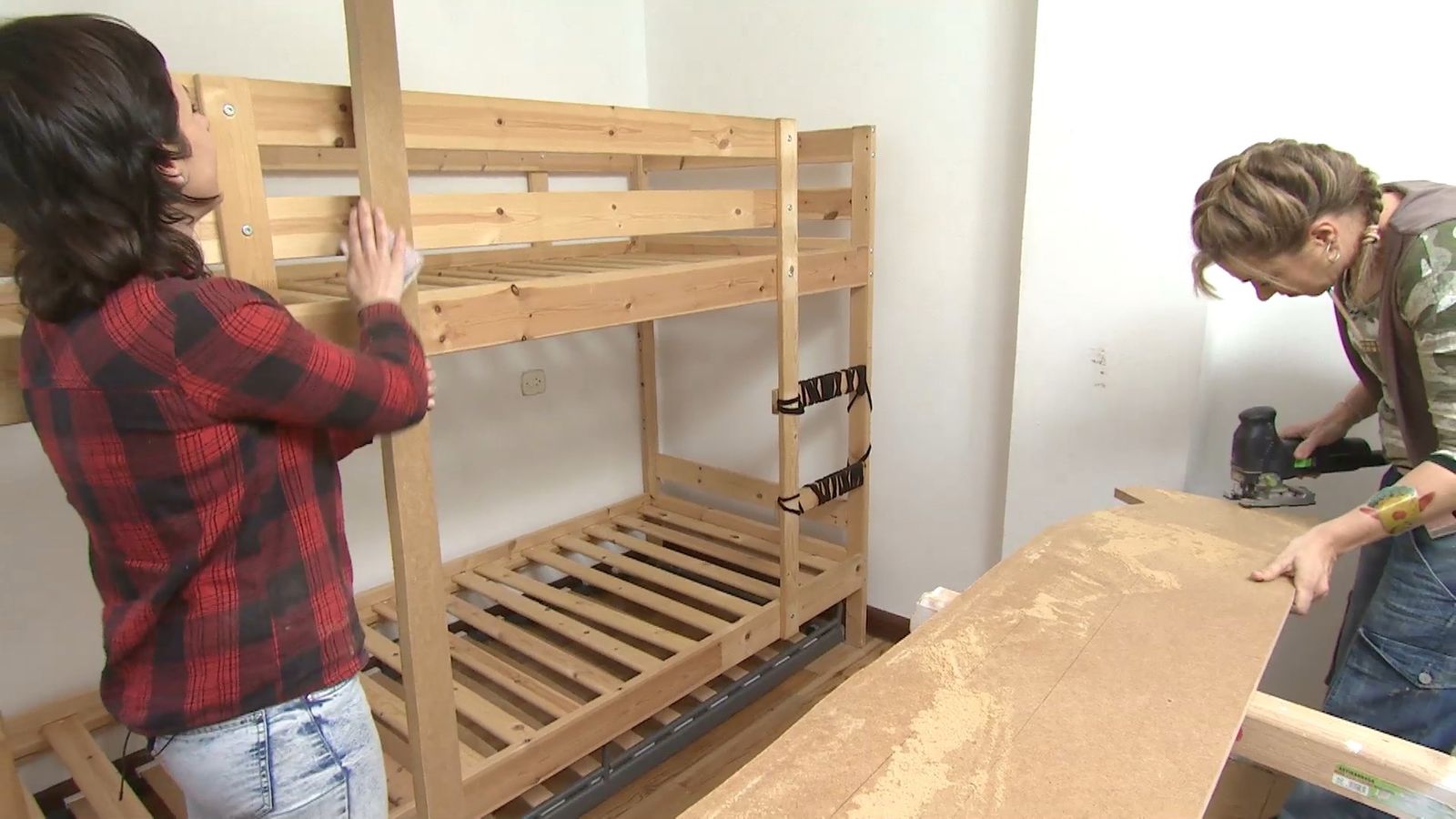 Deco732 Habitacion infantil tobogan paso 3