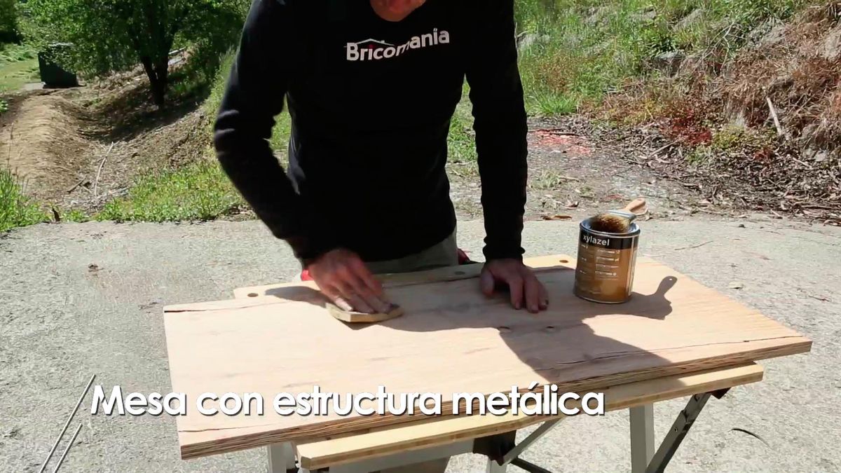 Cómo hacer una mesa con una máquina de coser paso 4