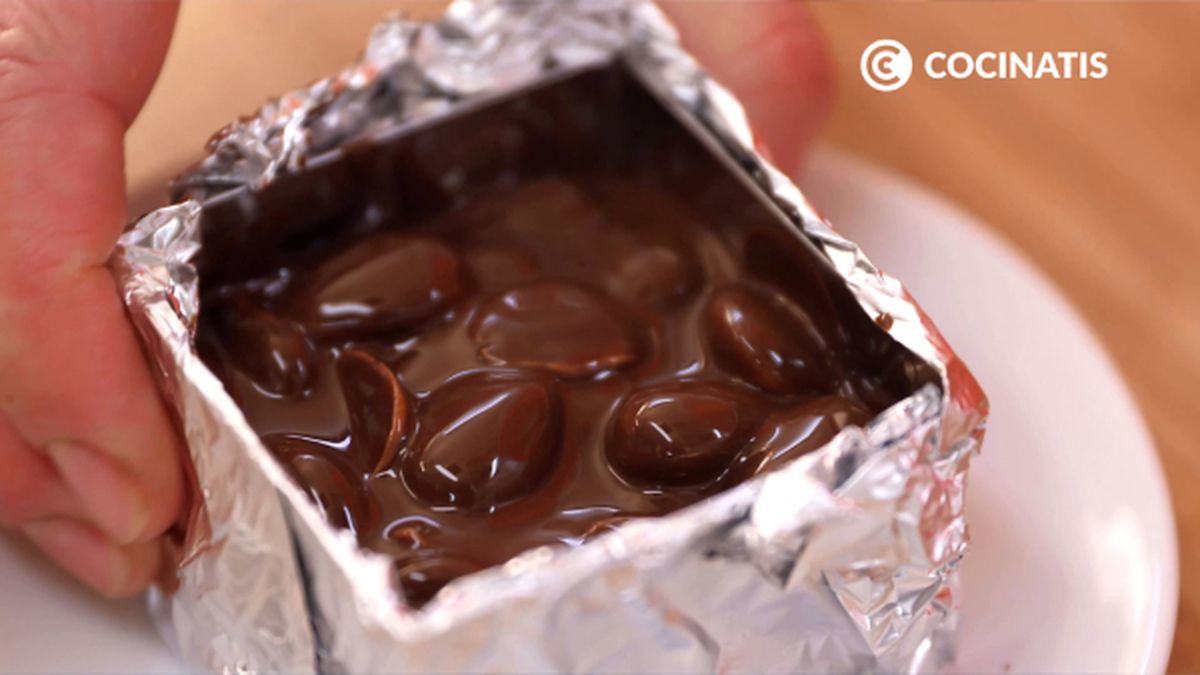 Receta de turrÃ³n de chocolate con almendras  paso 3