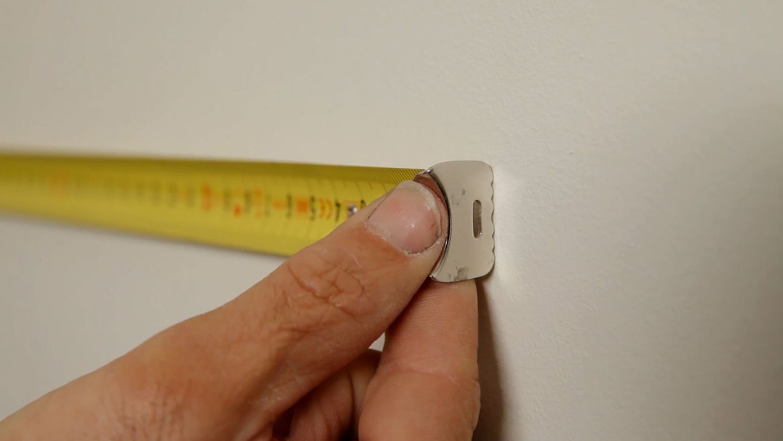 Cómo usar la cinta métrica paso 4 Cómo usar la cinta métrica paso 4