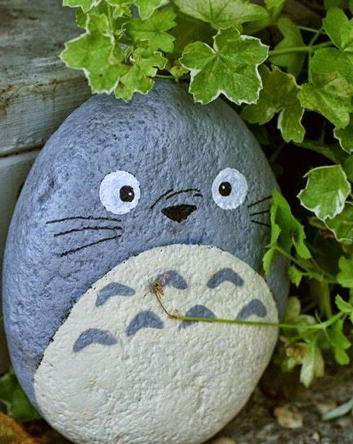 piedras pintadas jardin totoro pinterest euroresidentes
