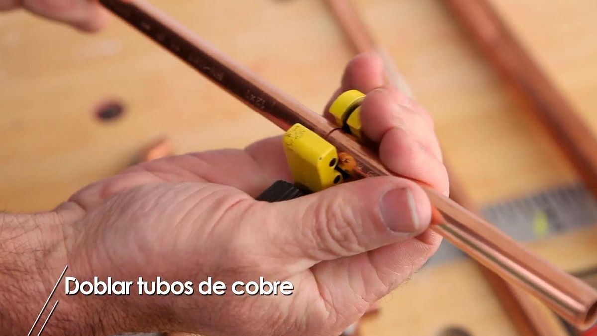 Como doblar tubos de cobre paso a paso paso 2