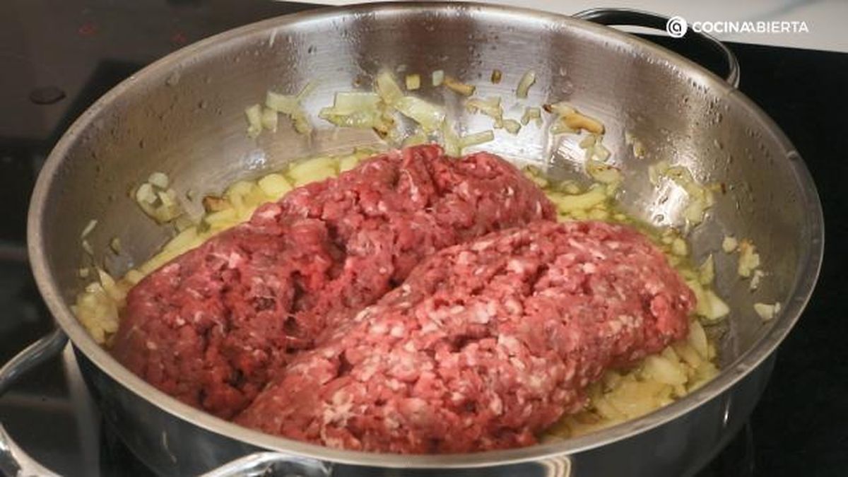 pastel carne tradicional paso 2