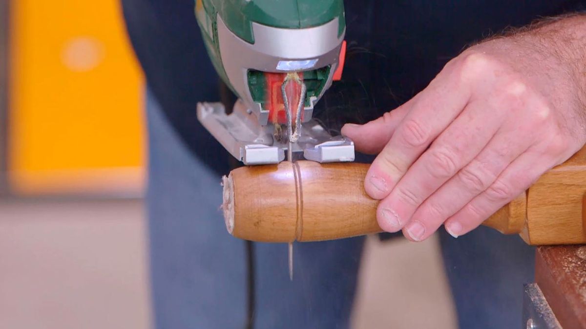 Cómo hacer un sillón provenzal con un cabecero paso 3