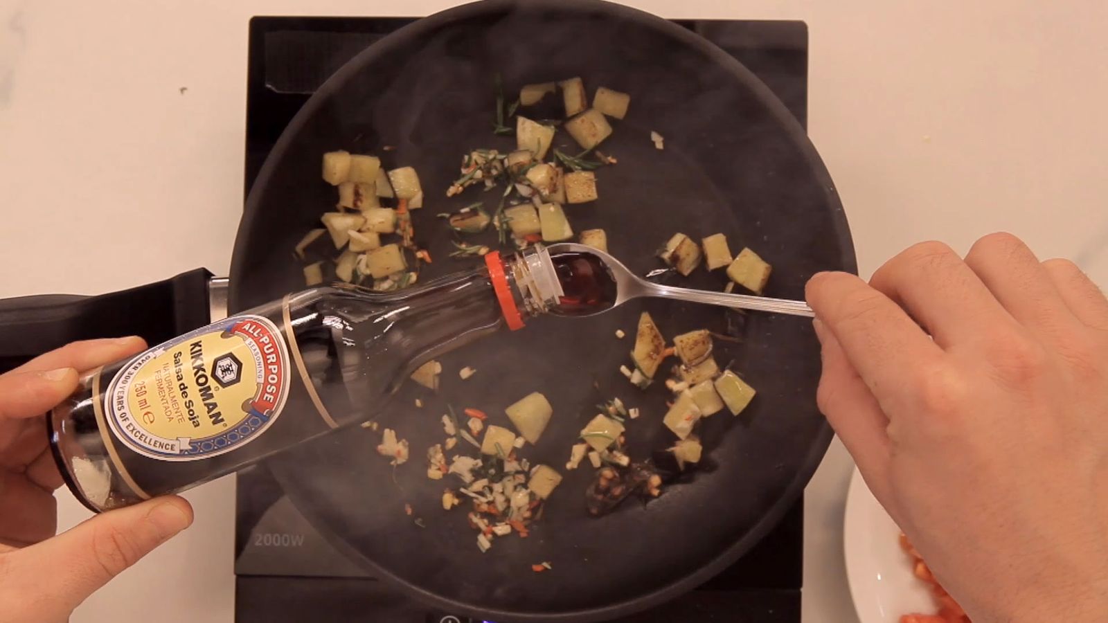 015 espaguetis salsa tomate berenjena salsa kikkoman paso 05