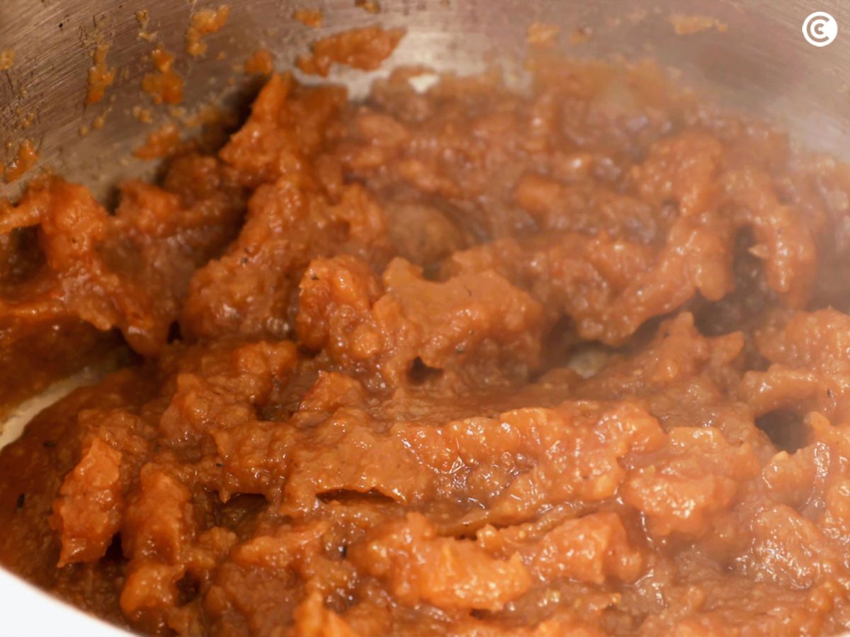 Cuece el puré de membrilo durante una hora