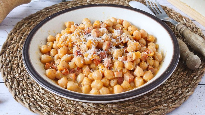 Garbanzos a la carbonara