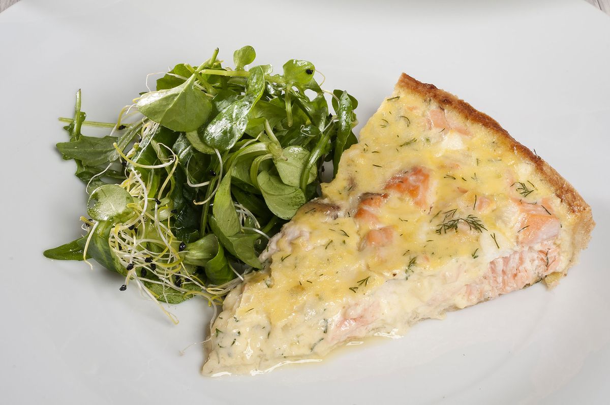 1822 Tarta de salmon y eneldo (1006) xl