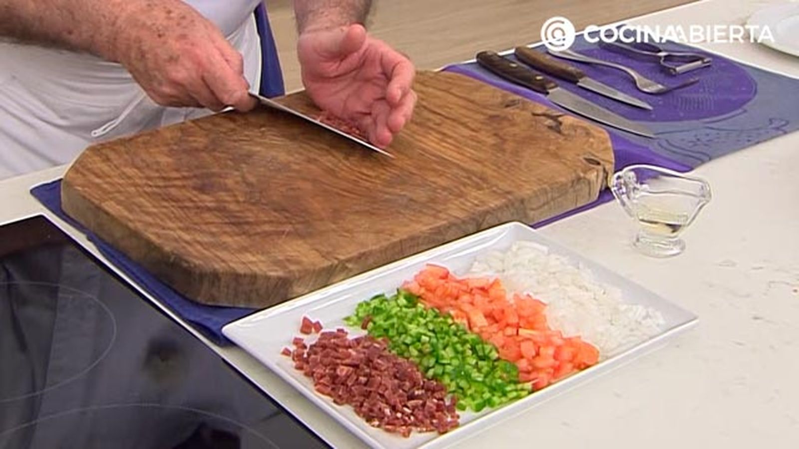 gazpacho suave sin pepino receta verano karlos arguinano karl67940321 paso5