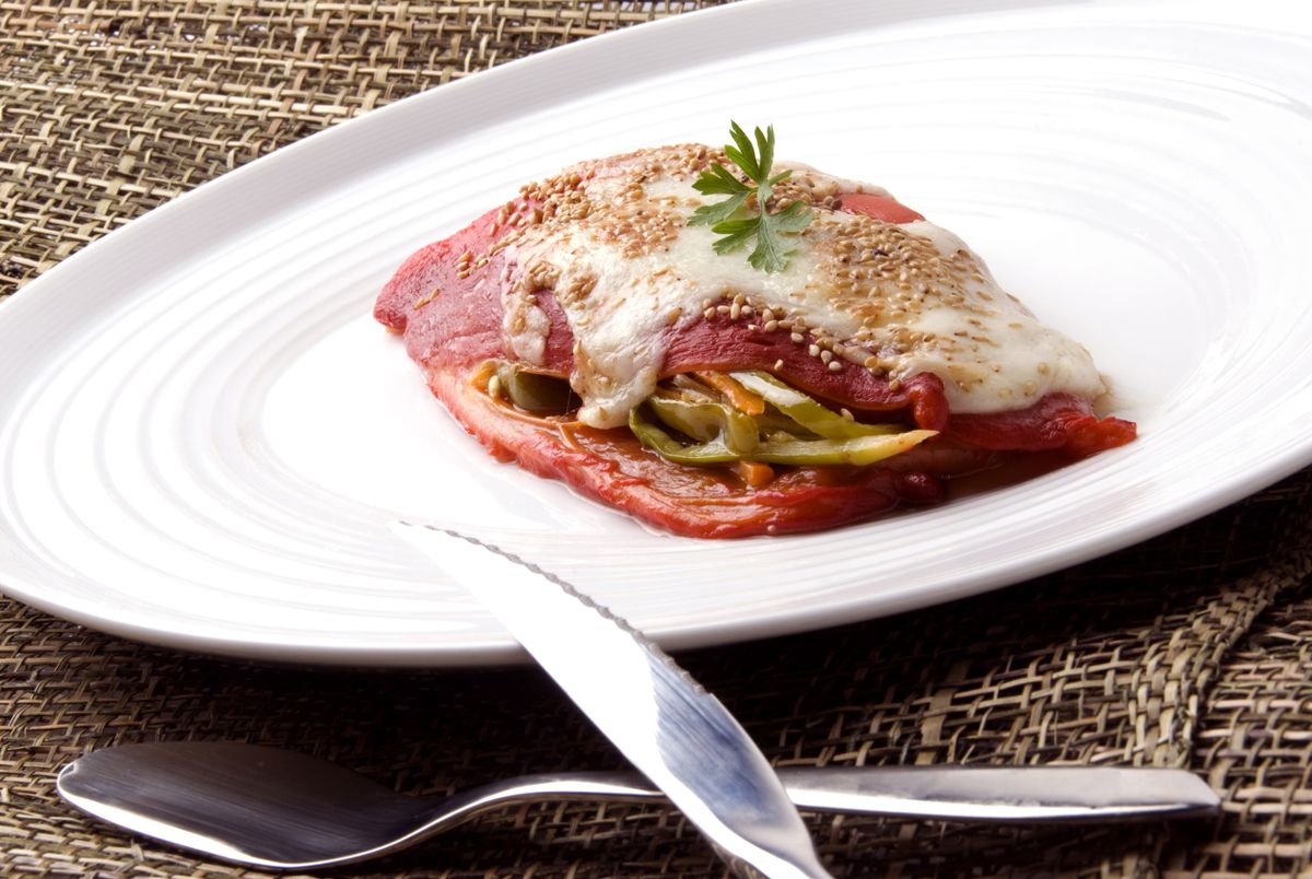 Morrones con verduras y queso