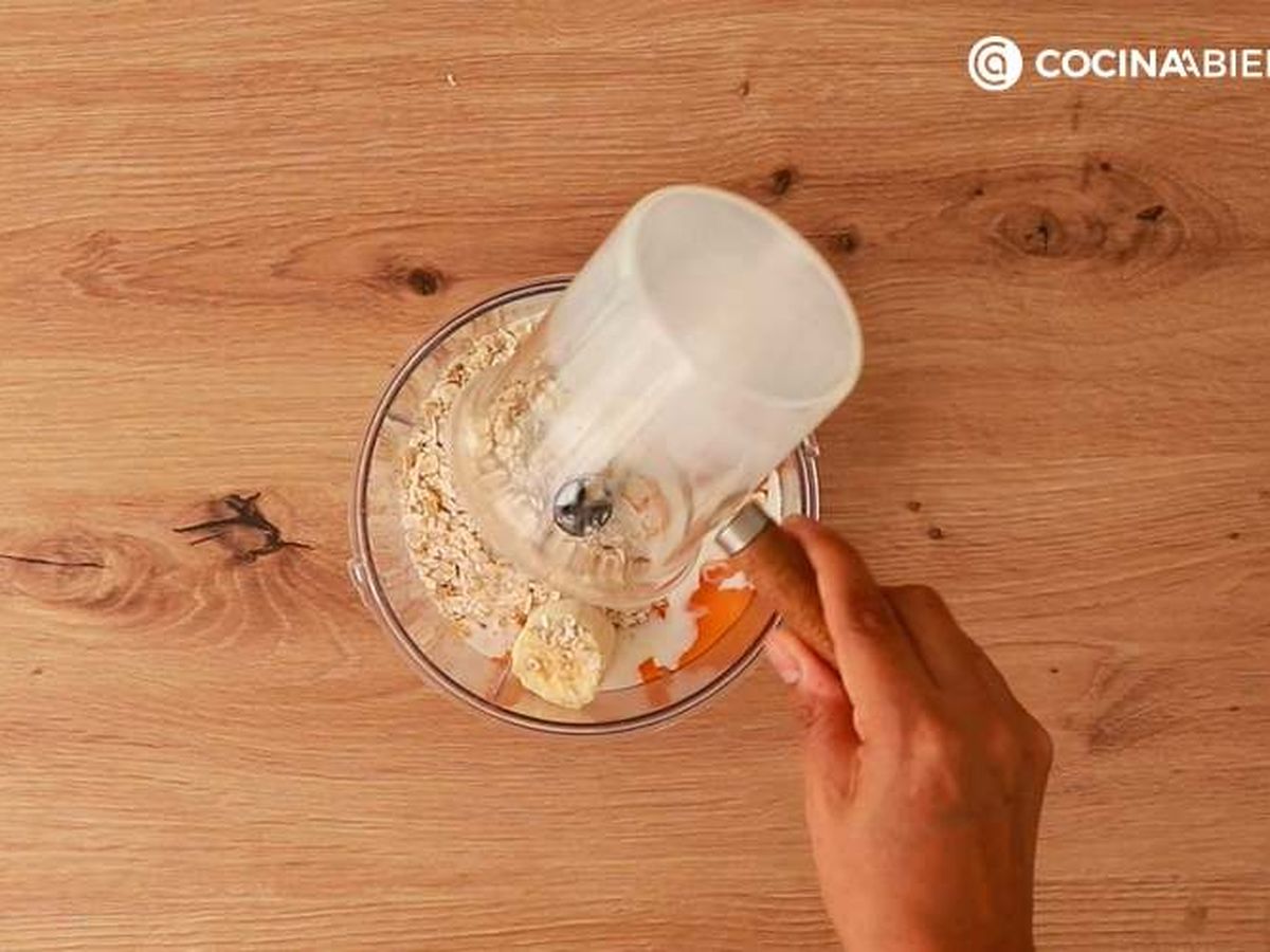 Mezcla los ingredientes