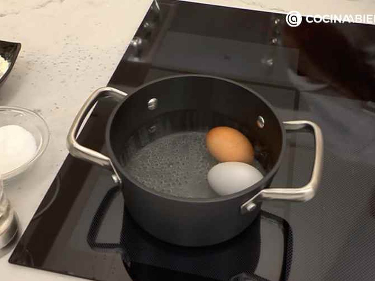 Cuece los huevos