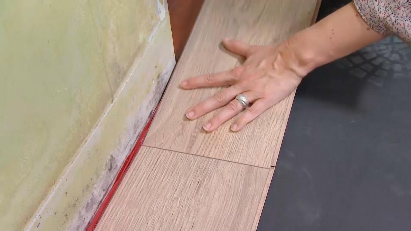 DEKO0718 revestir suelo pared con lamas roble paso3 DEKO0718 revestir suelo pared con lamas roble paso3