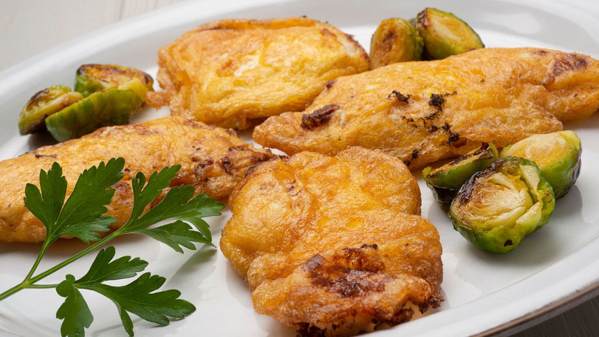 Rape villeroy con coles de Bruselas