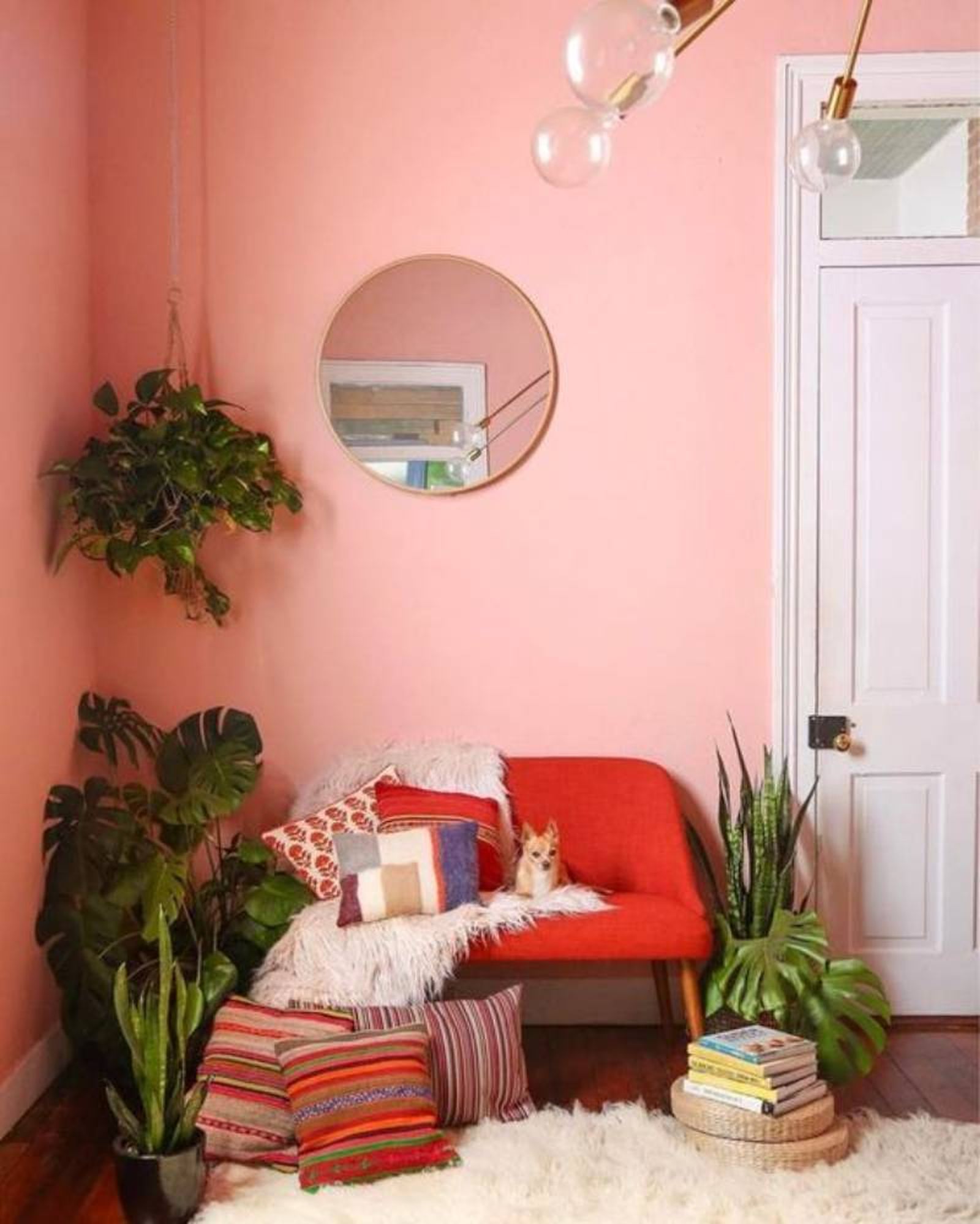 Salón monocromático rosa. Salón monocromático rosa.