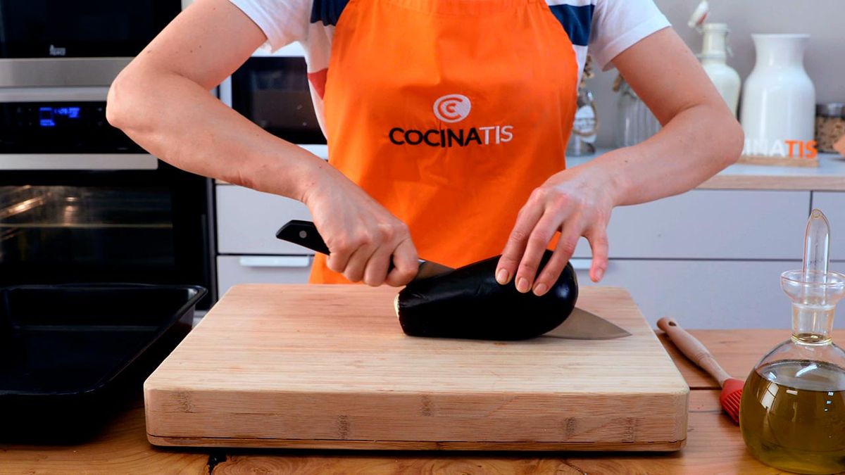 Receta de mutabal o crema de berenjenas  paso 1