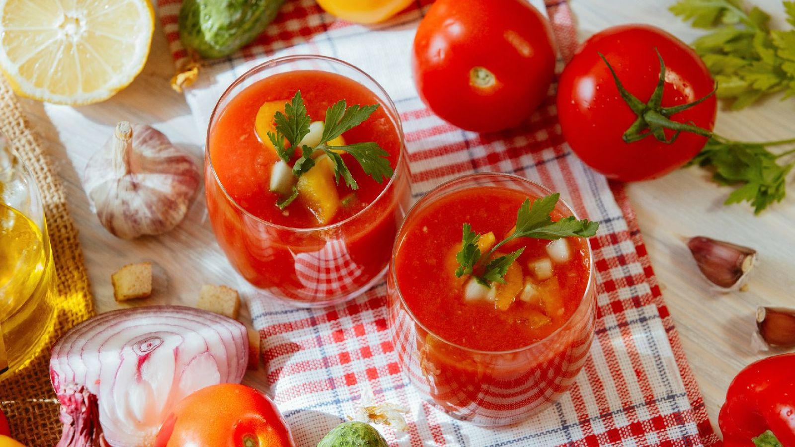 No todas las variedades sirven igual para gazpacho o salmorejo por la cantidad de agua y pulpa