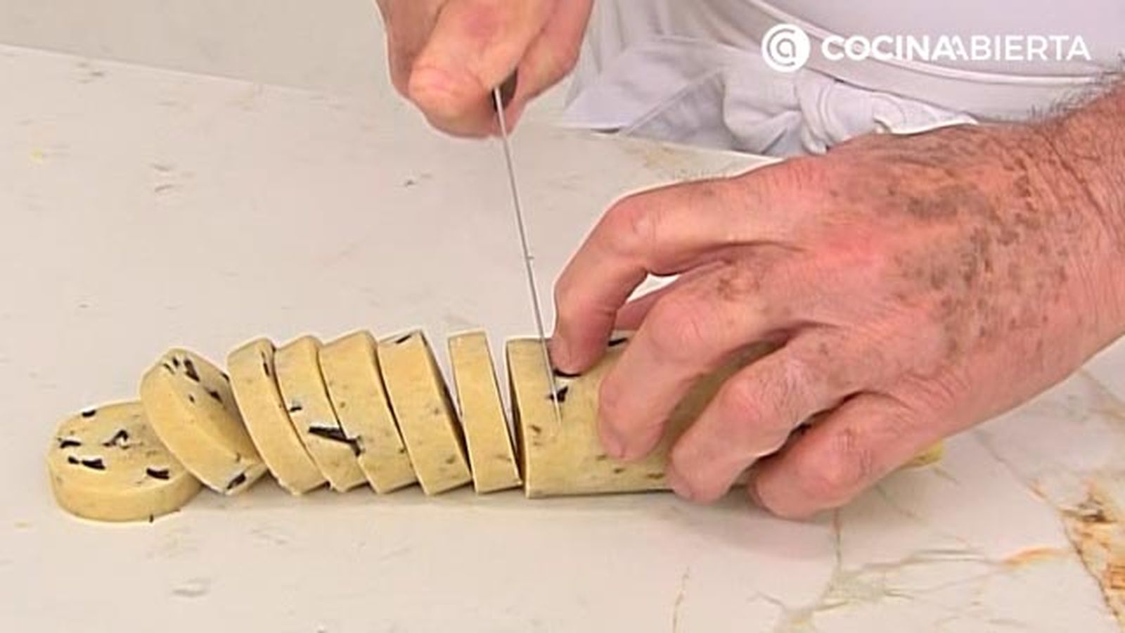 galletas saladas de queso y aceitunas receta cocinatis karlos arguinano karl67690321 paso3 galletas saladas de queso y aceitunas receta cocinatis karlos arguinano karl67690321 paso3