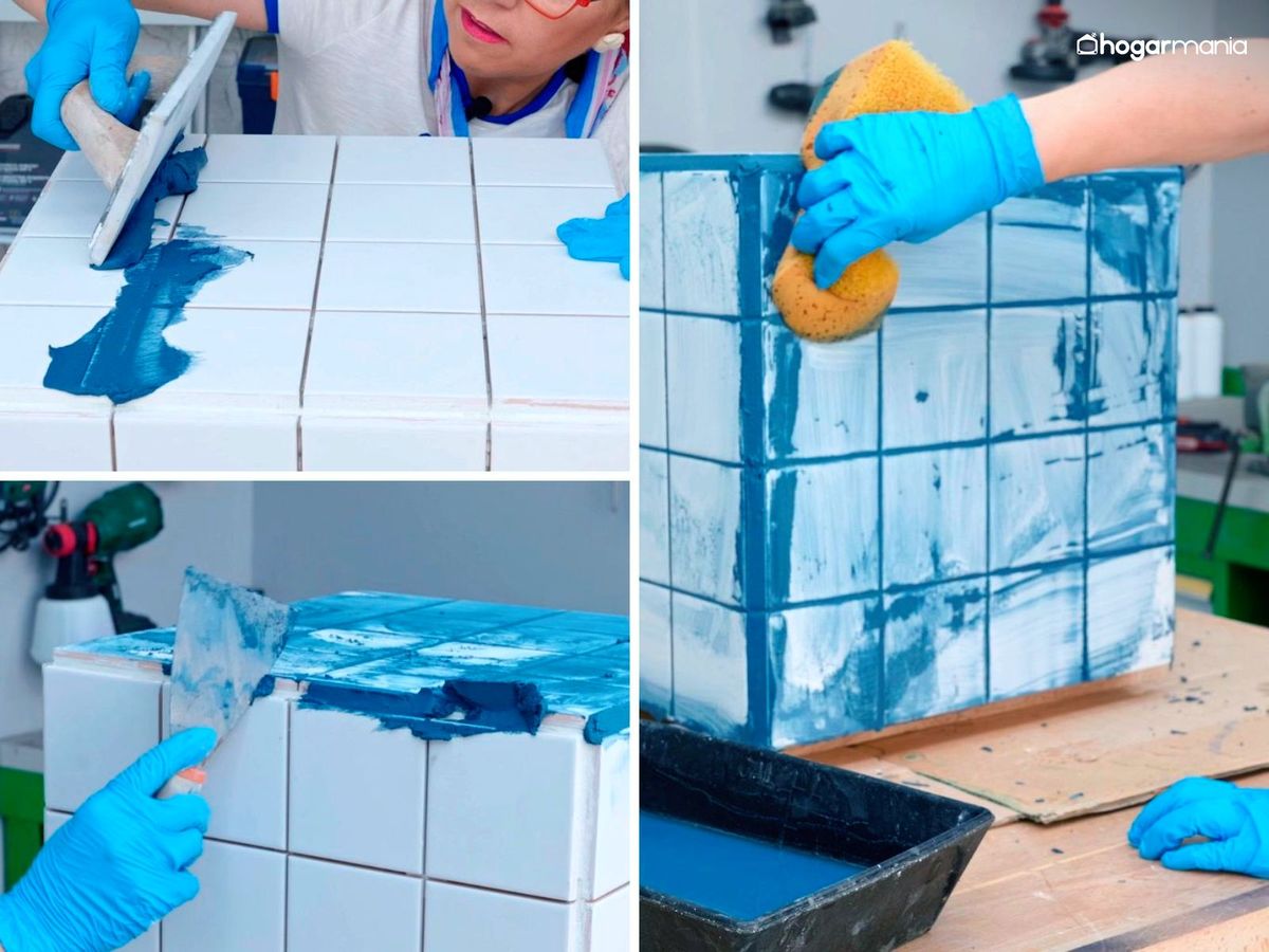 Aplica la leche de color azul entre los azulejos de la mesa y limpia el exceso