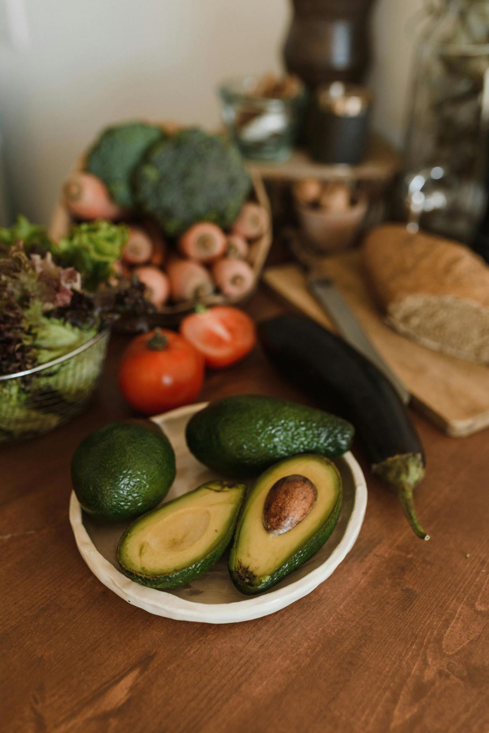 Aguacates y otras frutas. Aguacates y otras frutas.