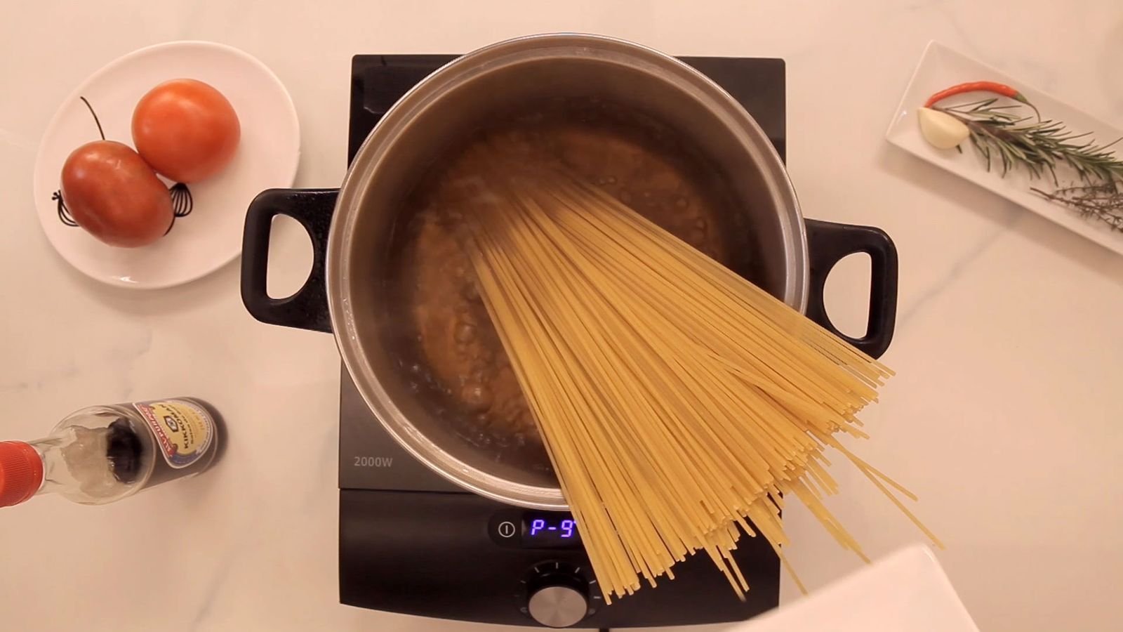 015 espaguetis salsa tomate berenjena salsa kikkoman paso 01