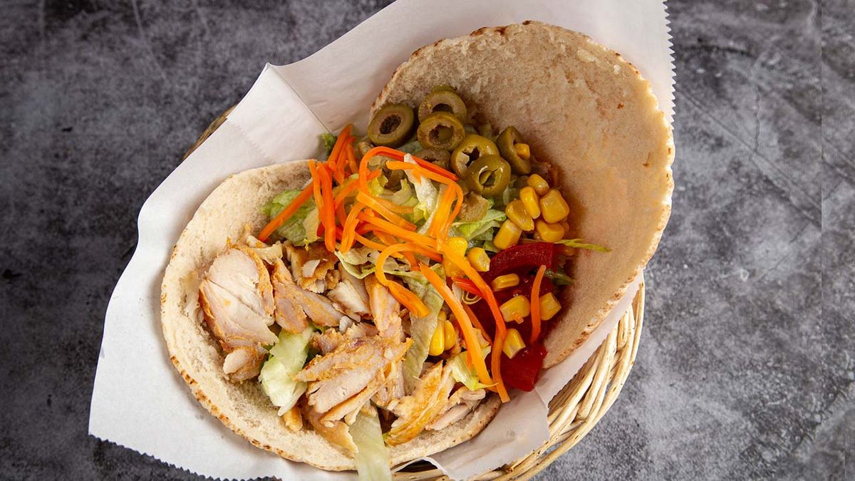 receta kebab casero con salsa yogur relleno