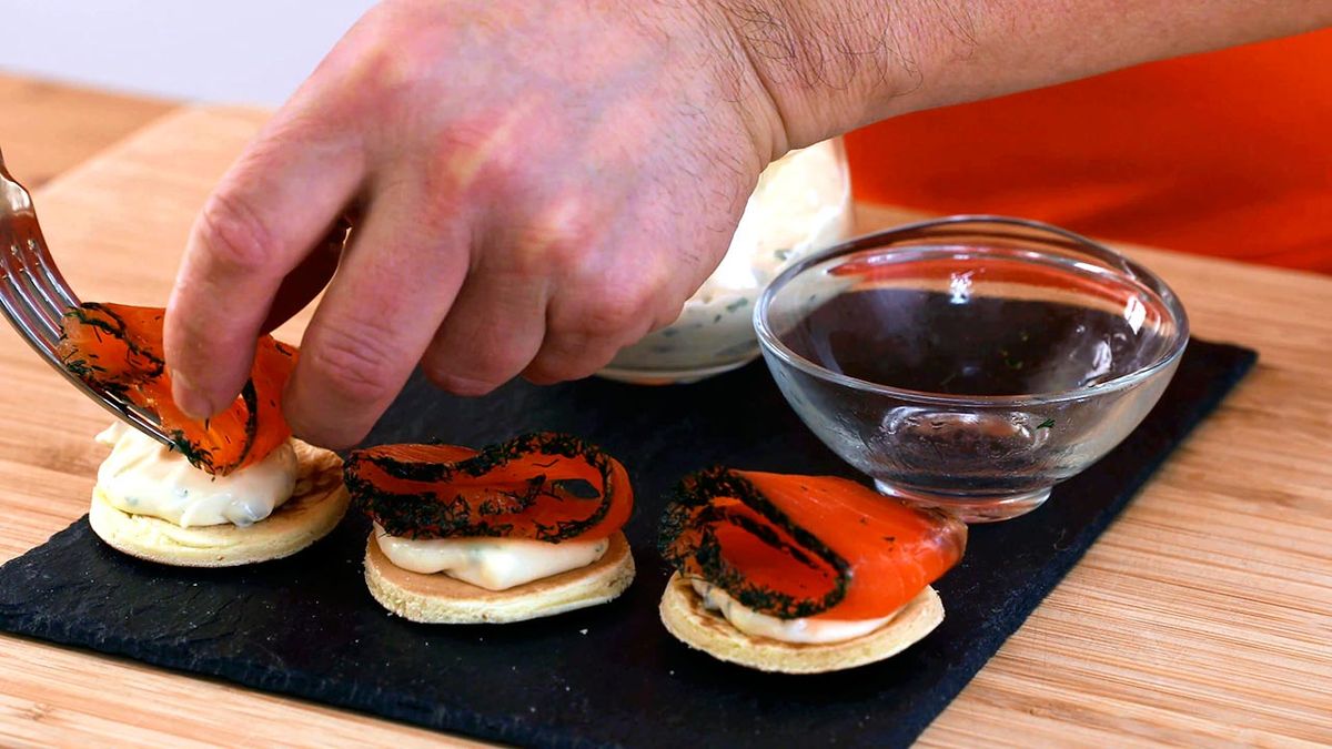 Surtido de blinis salados   paso 3