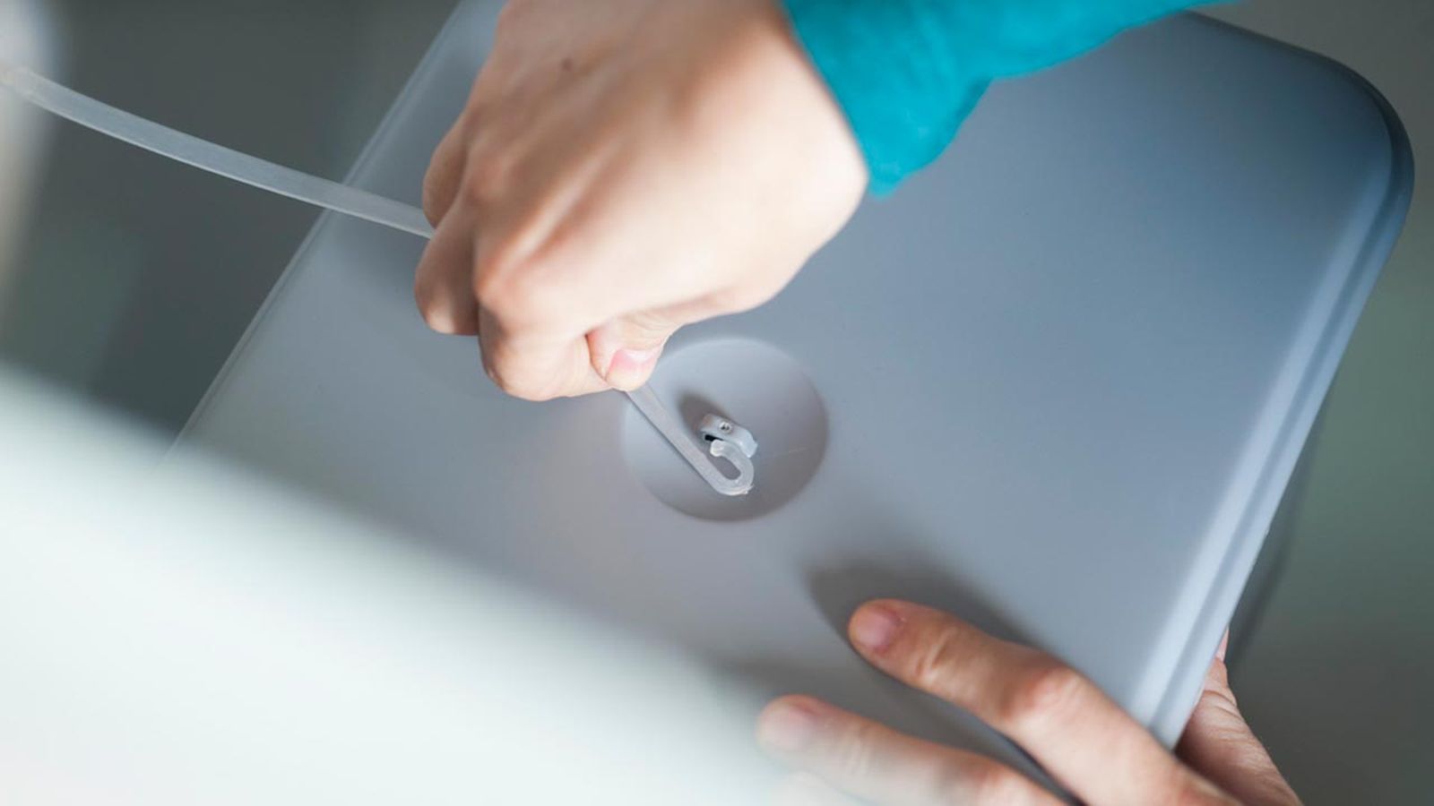 Cubo de apertura automatica paso 5 Cubo de apertura automatica paso 5