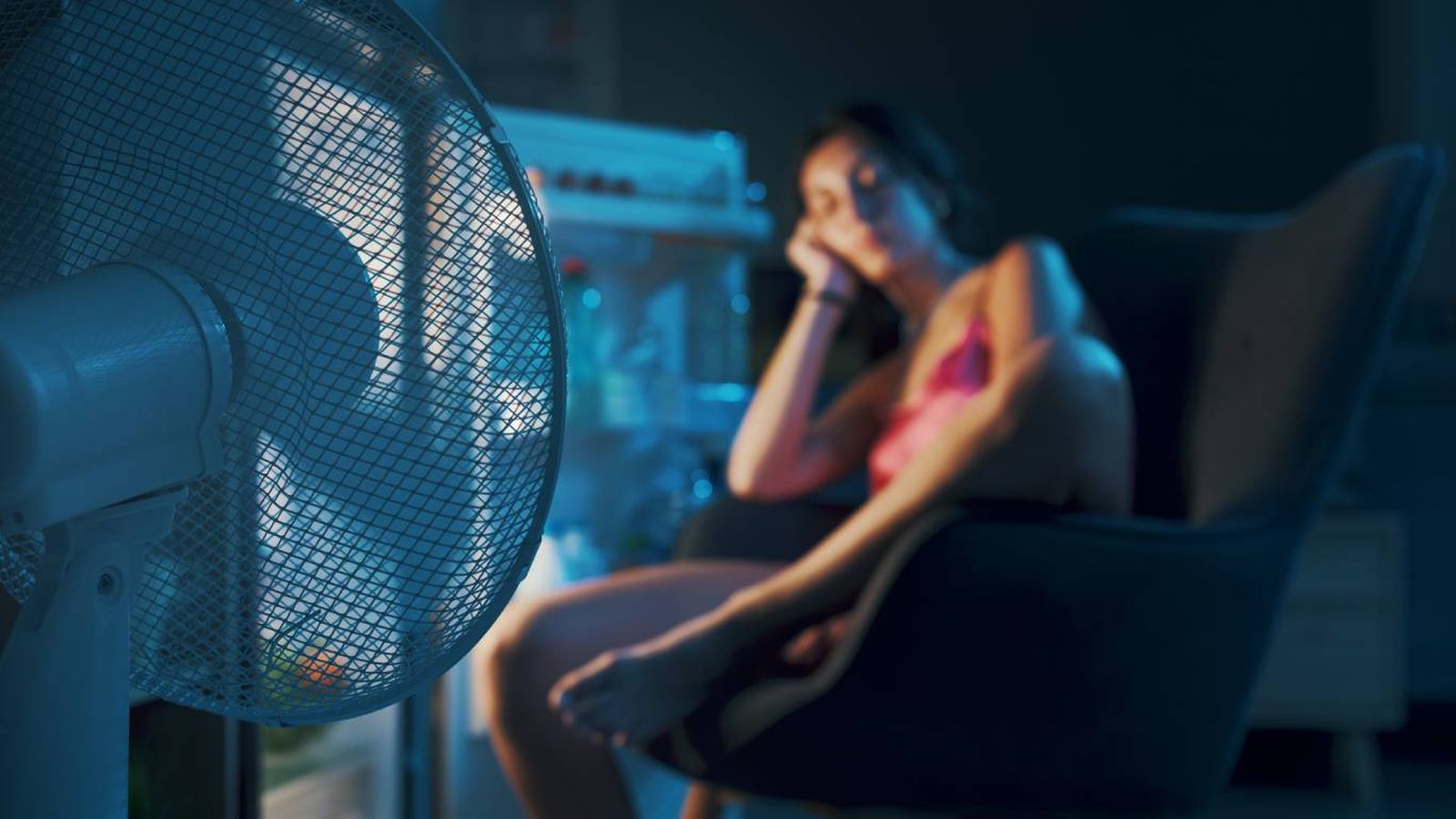 ¿Cuánto cuesta tener el ventilador encendido toda la noche?