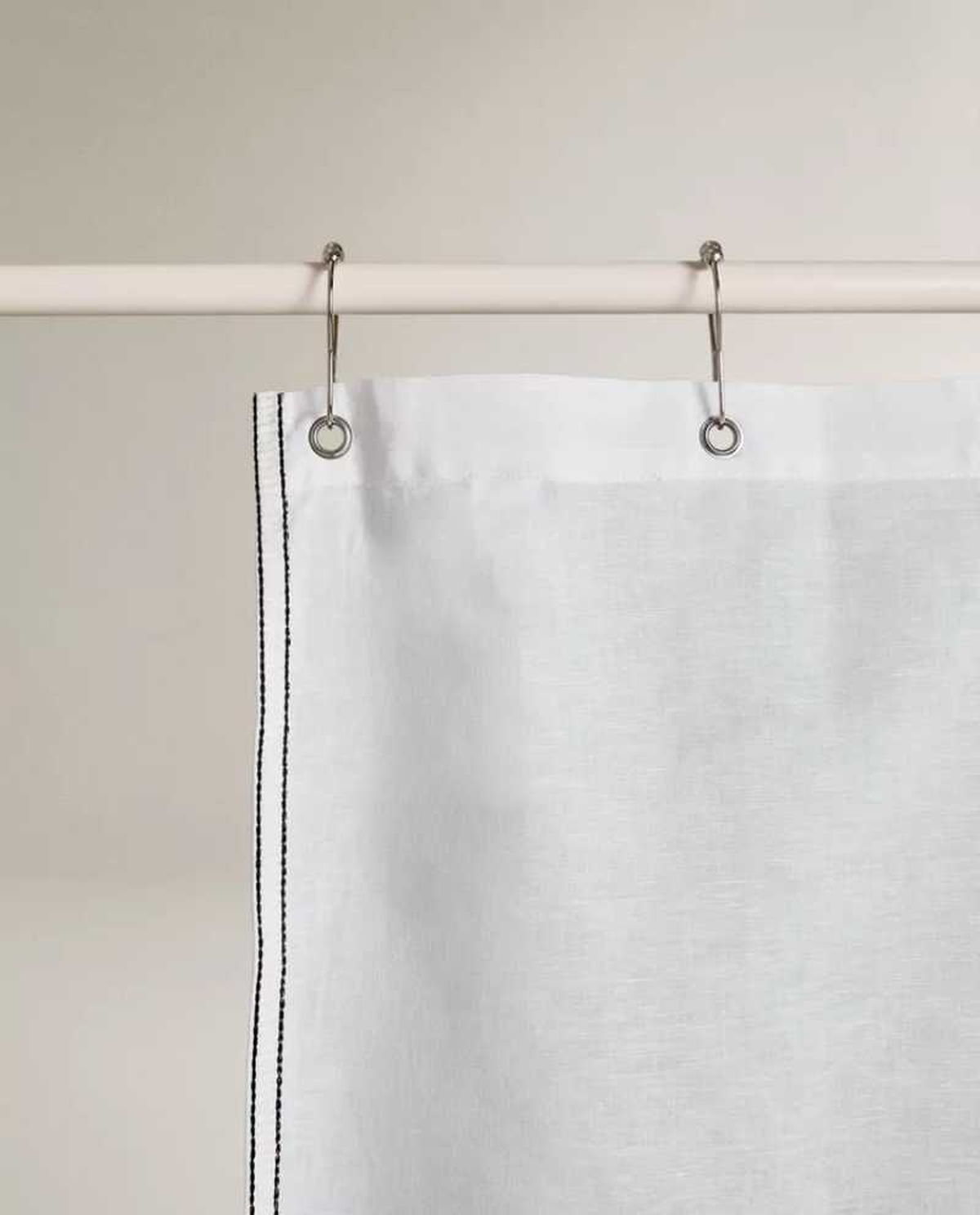 Cortina de baño de lino y algodón.