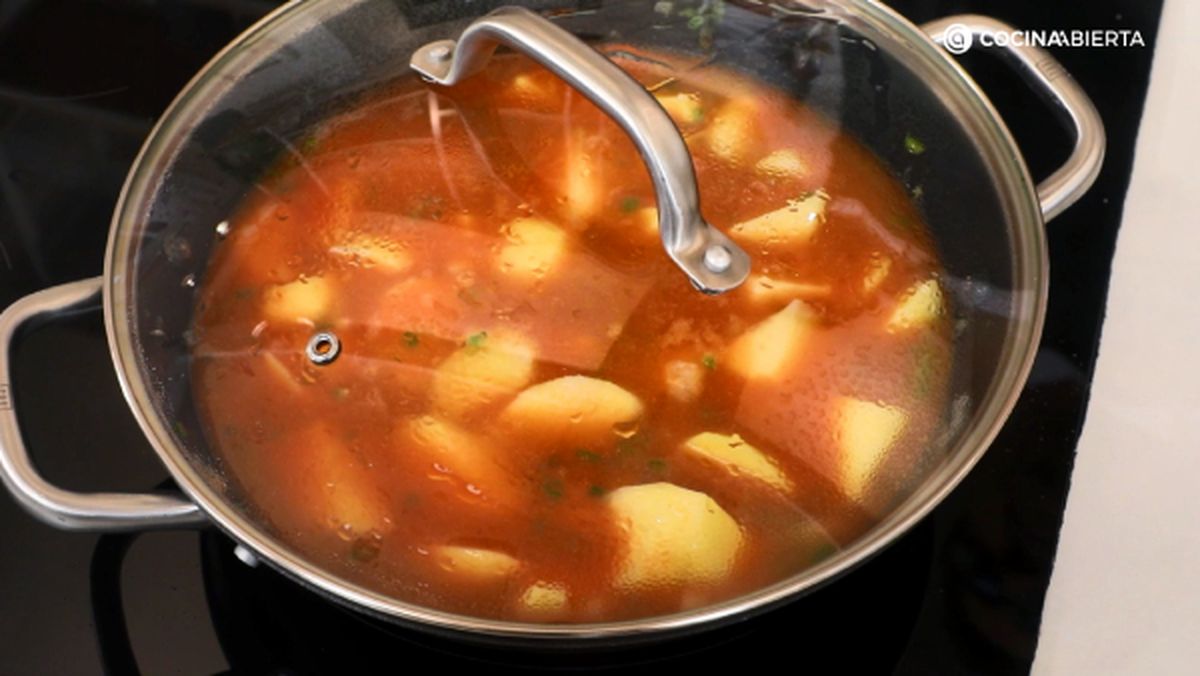 receta patatas a la marinera paso 2