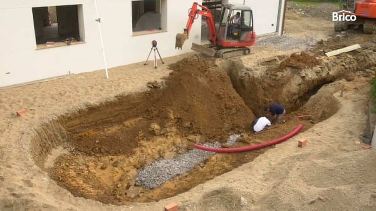Brico 374 como hacer una piscina de obra paso 1
