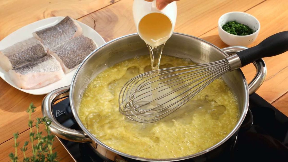 Merluza en salsa verde   Paso 2