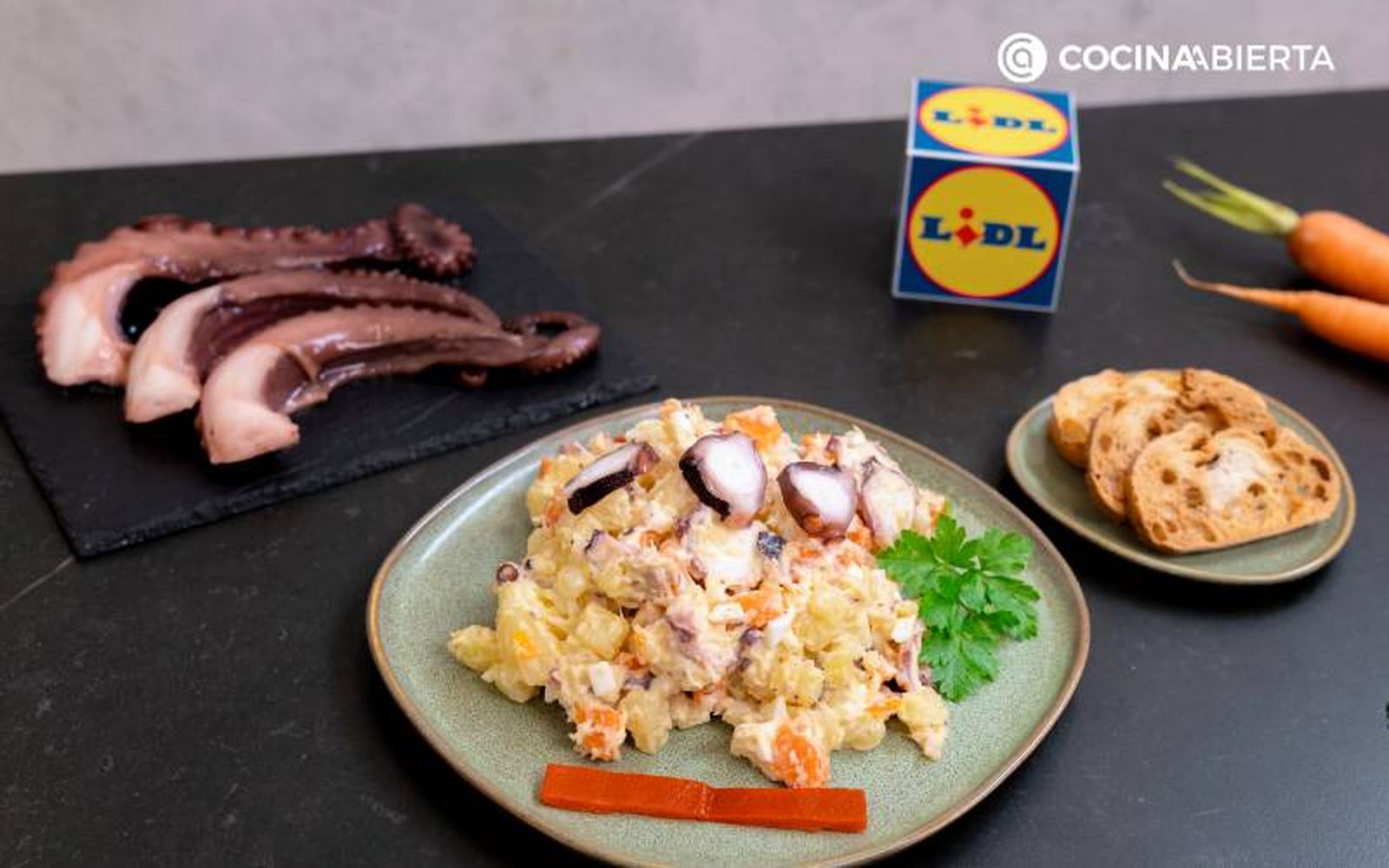 Elaboración de la receta de ensaladilla de pulpo - Sirve la ensaladilla de pulpo