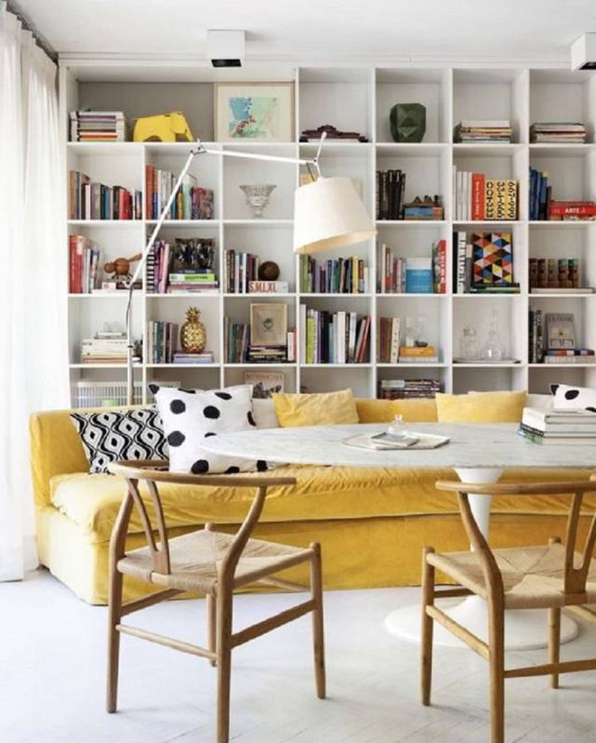 Cómo decorar estanterías con estilo 8