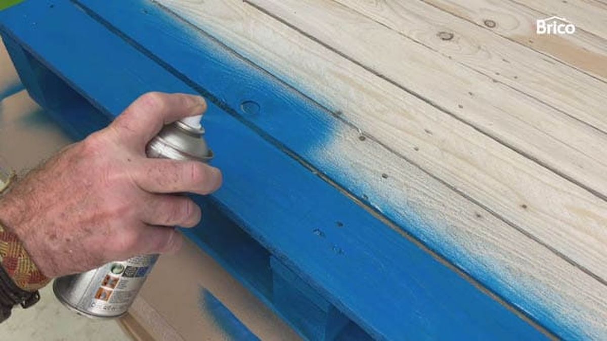 Bricomania 18 mesa alta con palets paso11