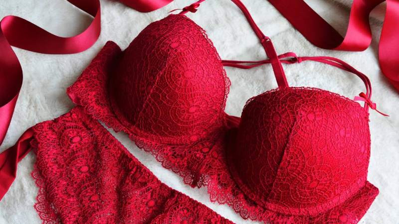 El rojo es uno de los colores que más se asocia al día de San Valentín