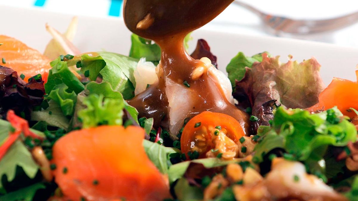 Recopilatorio de salsas fáciles para acompañar platos de pescado  vinagreta de frutos secos