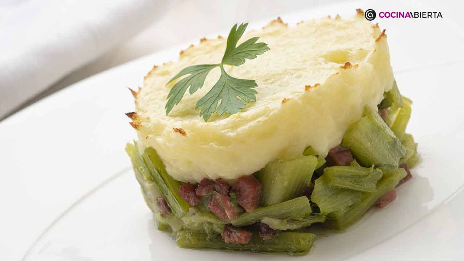Borraja gratinada con pure de patata Borraja gratinada con pure de patata